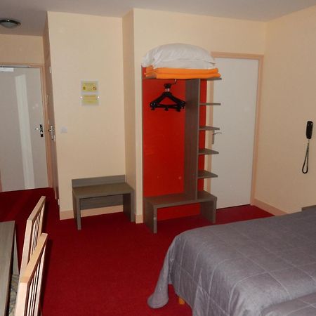 Logis Hotel Saint-Hubert Cour-Cheverny Rum bild
