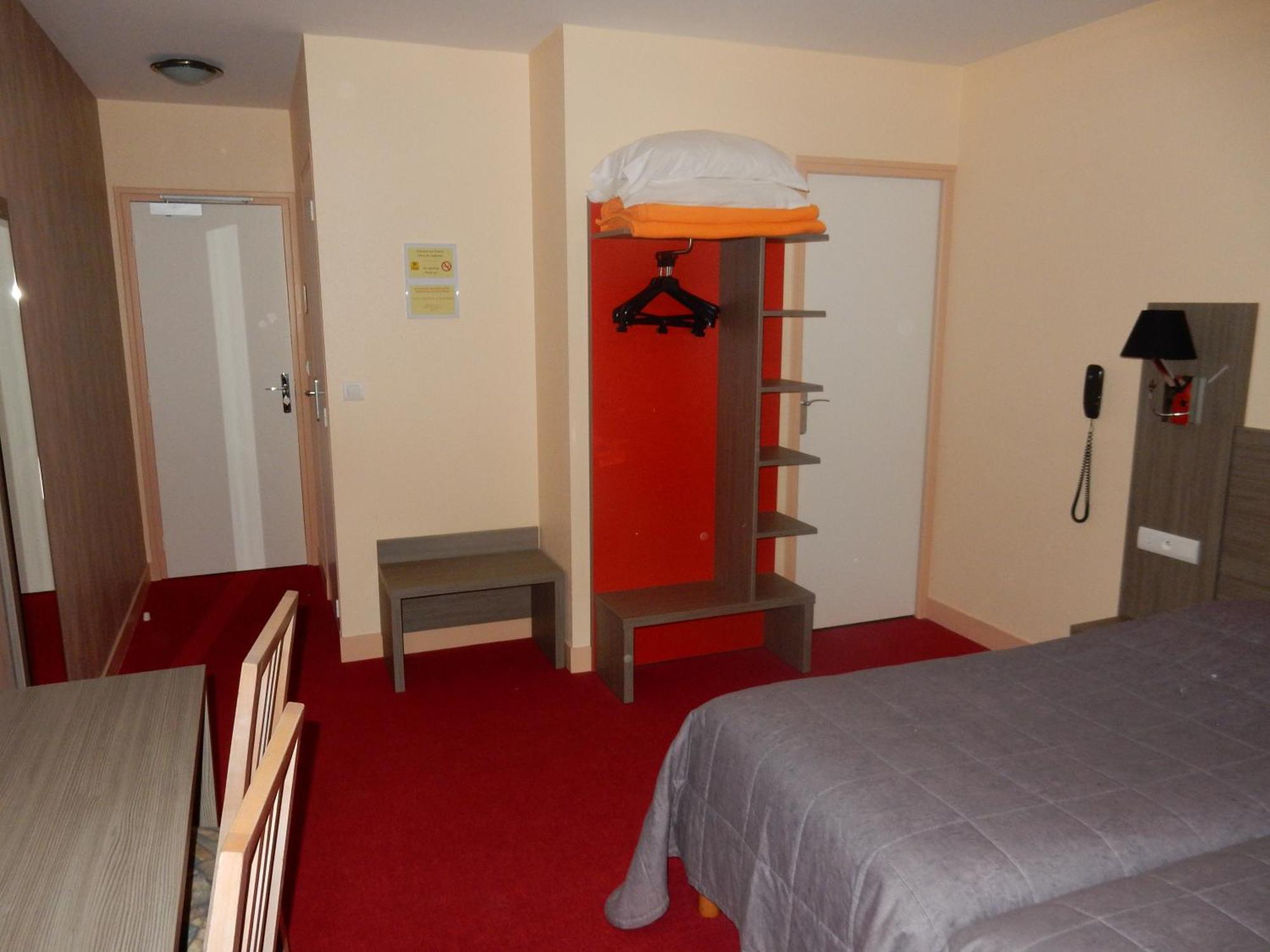 Logis Hotel Saint-Hubert Cour-Cheverny Rum bild